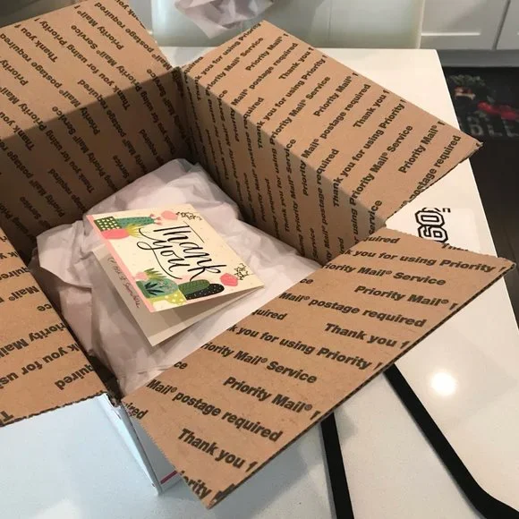 LIKES GET OFFERS at CASA SAINT SOMEWHERE ❤️ - Picture 2 of 11